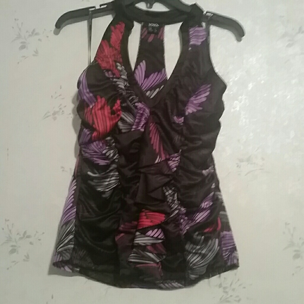 Sleeveless blouse